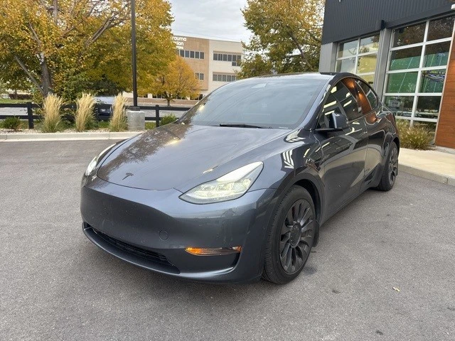 2022 Tesla Model Y Performance - Image 4 of 21