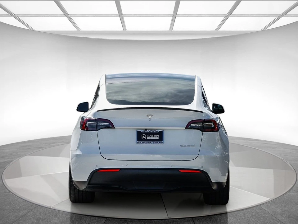 2022 Tesla Model Y Performance - Image 3 of 21