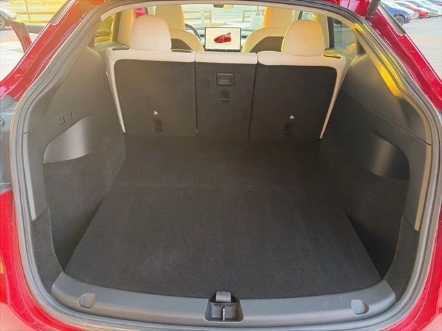 2022 Tesla Model Y Performance - Image 17 of 21
