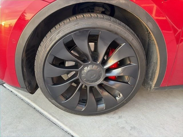 2022 Tesla Model Y Performance - Image 10 of 21