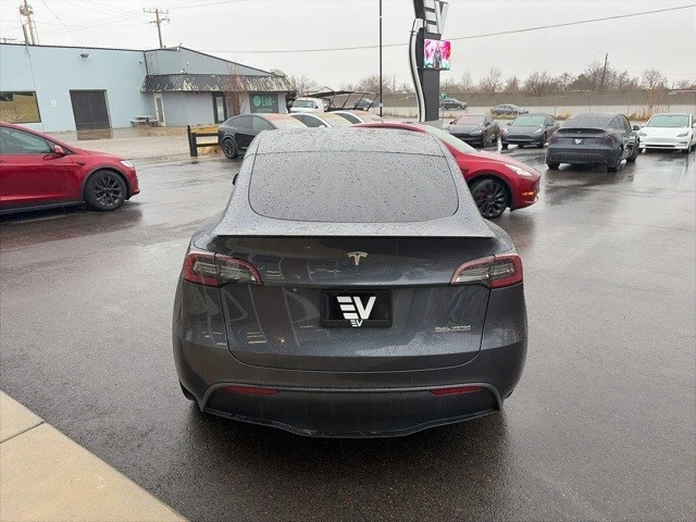 2022 Tesla Model Y Performance - Image 7 of 21