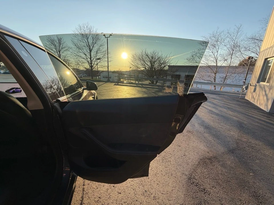 2022 Tesla Model Y Performance - Image 11 of 16