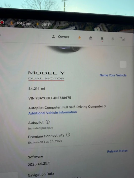 2022 Tesla Model Y Performance - Image 15 of 16