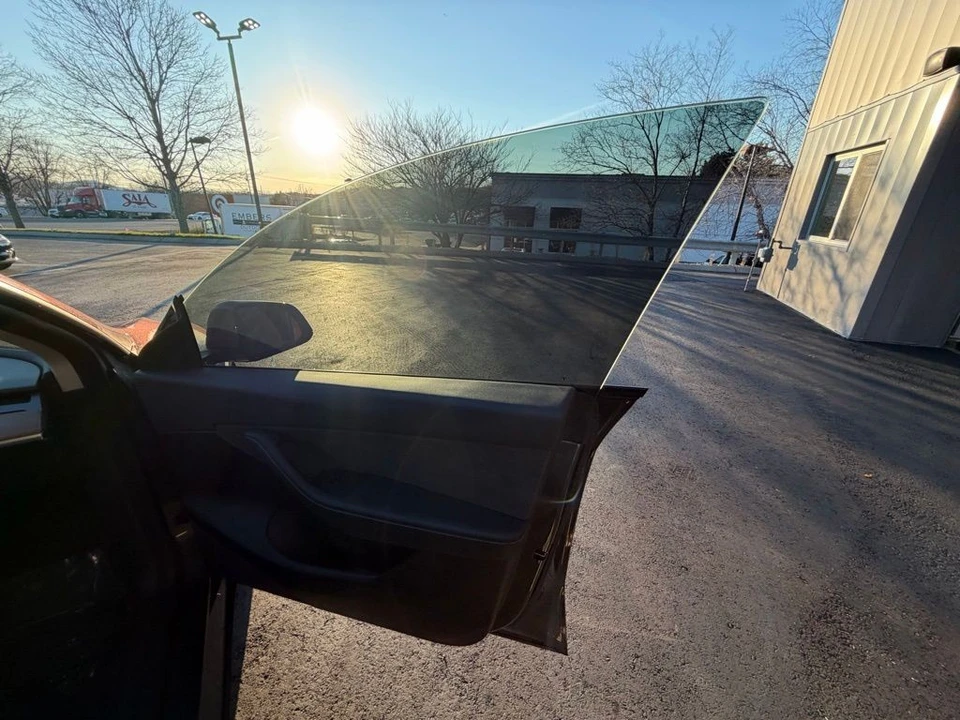 2022 Tesla Model Y Performance - Image 13 of 16