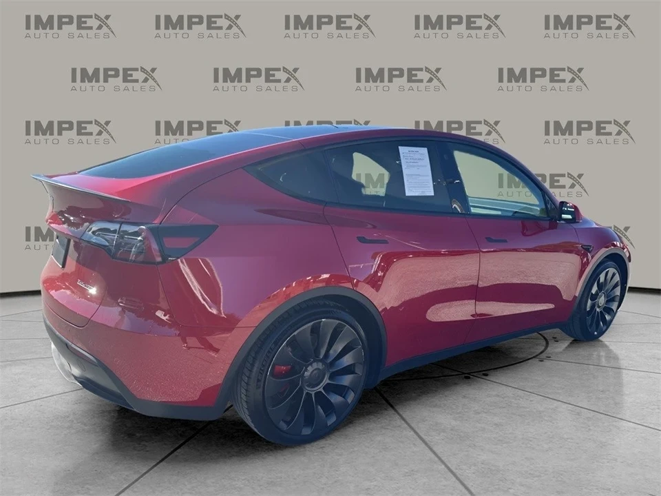 2022 Tesla Model Y Performance - Image 5 of 12