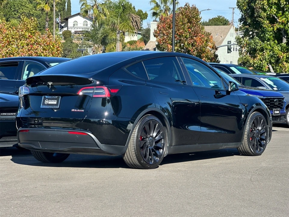 2022 Tesla Model Y Performance - Image 3 of 12