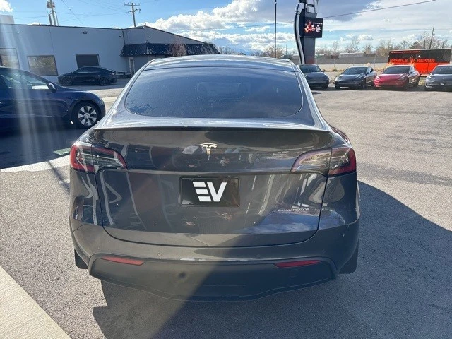 2022 Tesla Model Y Performance - Image 7 of 21