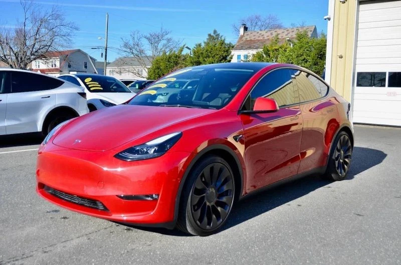 2022 Tesla Model Y Performance - Image 5 of 12