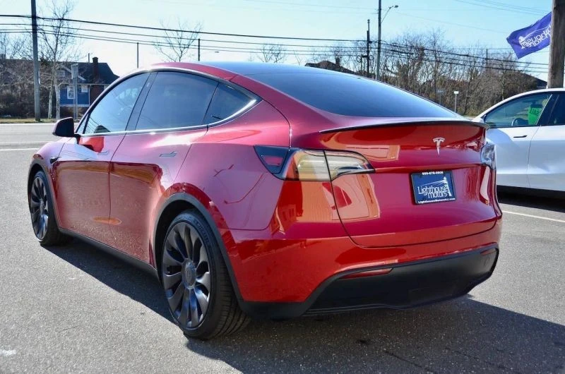 2022 Tesla Model Y Performance - Image 7 of 12