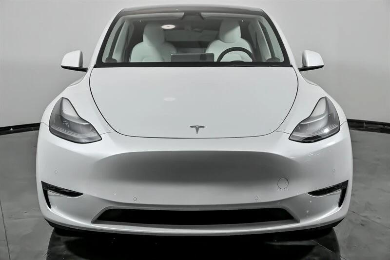 2022 Tesla Model Y Performance - Image 4 of 21