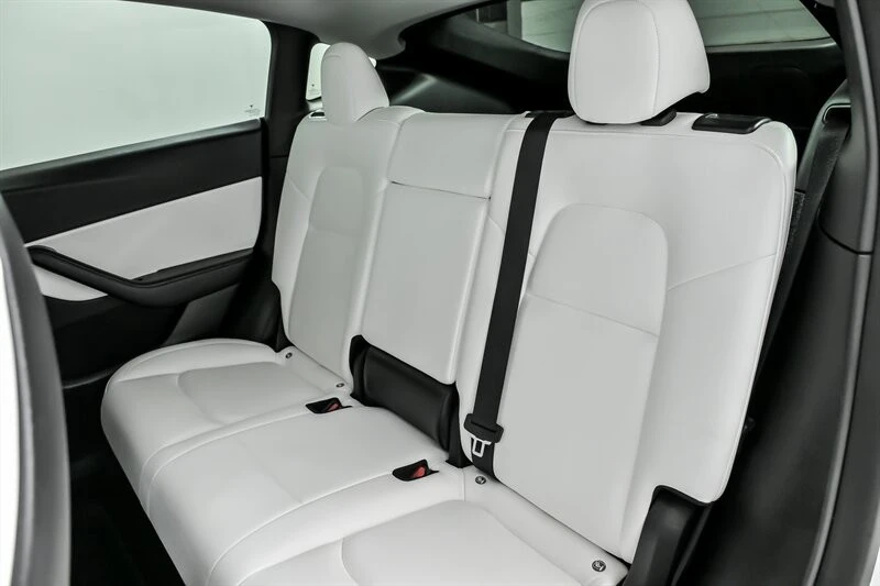 2022 Tesla Model Y Performance - Image 20 of 21