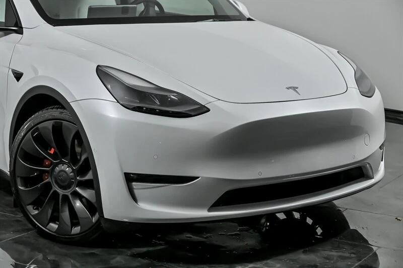 2022 Tesla Model Y Performance - Image 2 of 21