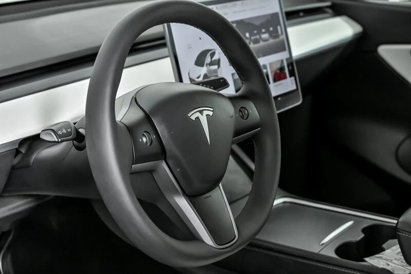 2022 Tesla Model Y Performance - Image 21 of 21