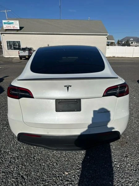 2022 Tesla Model Y Performance - Image 4 of 12
