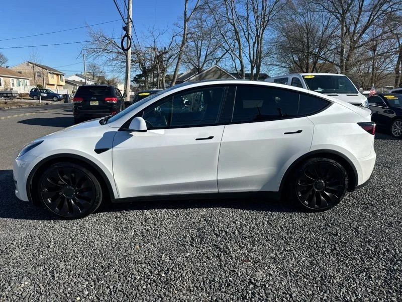2022 Tesla Model Y Performance - Image 2 of 12