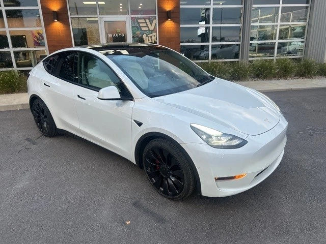 2022 Tesla Model Y Performance - Image 2 of 21