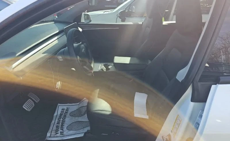 2022 Tesla Model Y Performance - Image 3 of 3