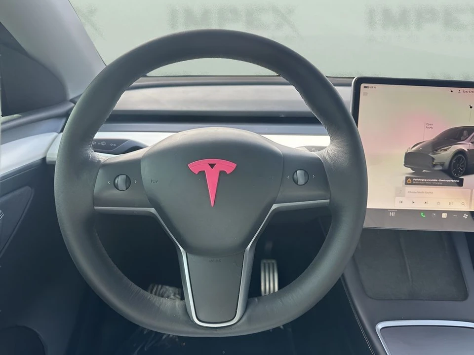 2022 Tesla Model Y Performance - Image 14 of 21