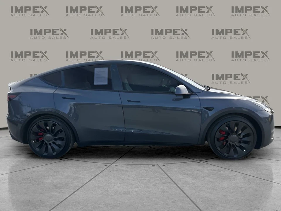 2022 Tesla Model Y Performance - Image 6 of 12