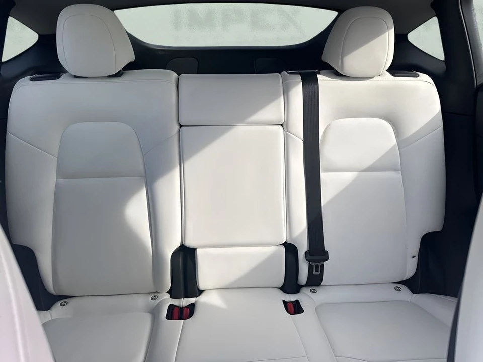 2022 Tesla Model Y Performance - Image 12 of 21