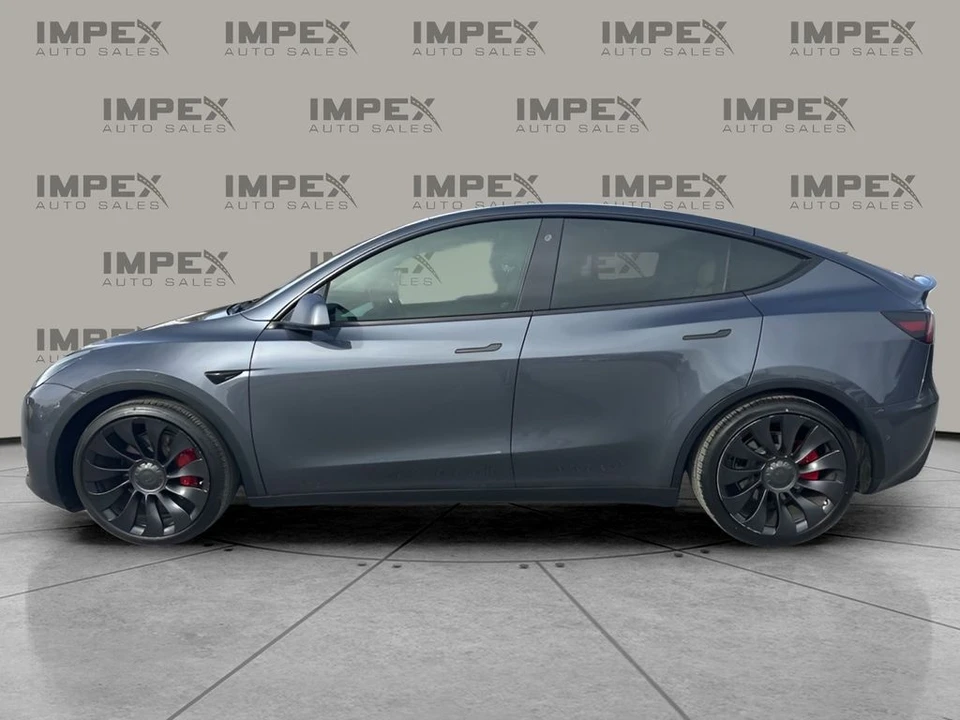 2022 Tesla Model Y Performance - Image 2 of 21