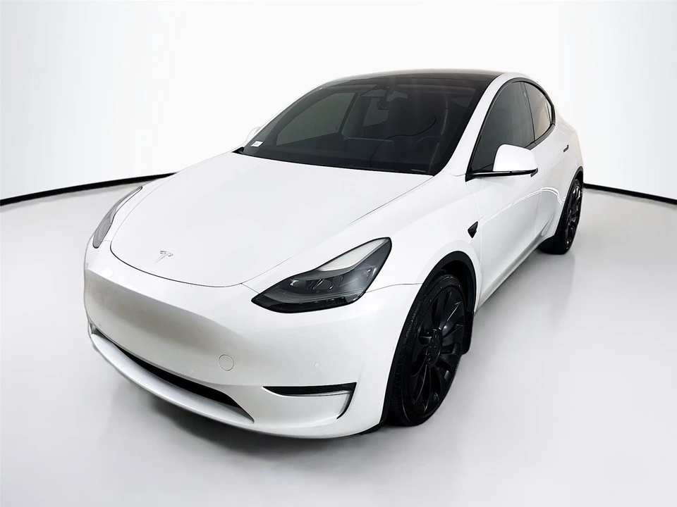 2022 Tesla Model Y Performance - Image 3 of 14