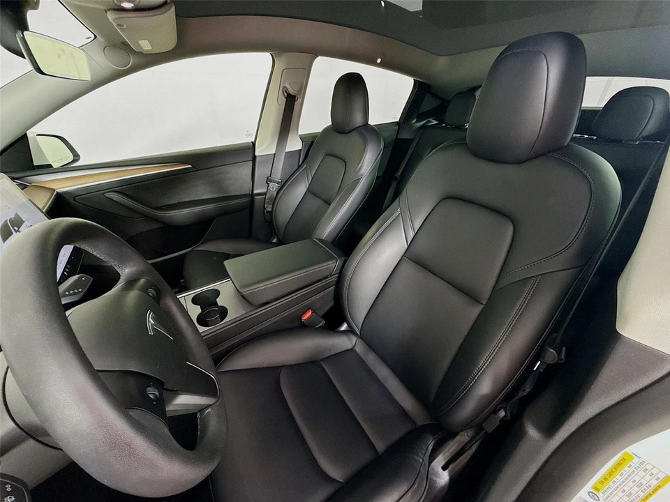 2022 Tesla Model Y Performance - Image 12 of 14