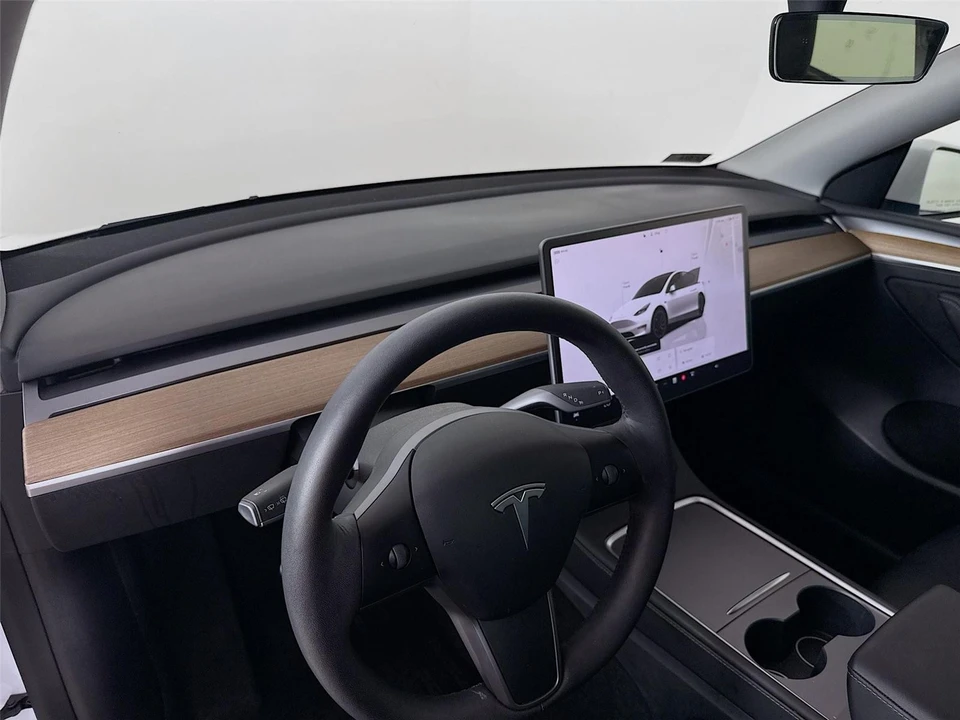 2022 Tesla Model Y Performance - Image 6 of 14