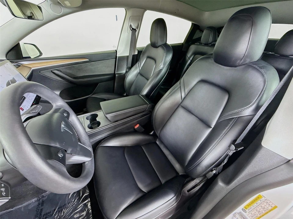 2022 Tesla Model Y Performance - Image 20 of 21