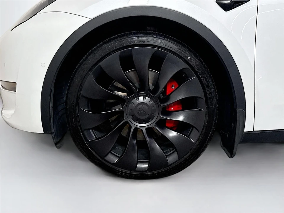 2022 Tesla Model Y Performance - Image 13 of 14