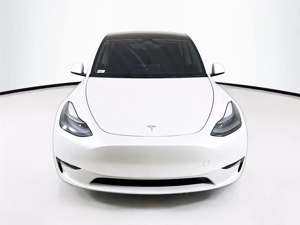 2022 Tesla Model Y Performance - Image 2 of 21