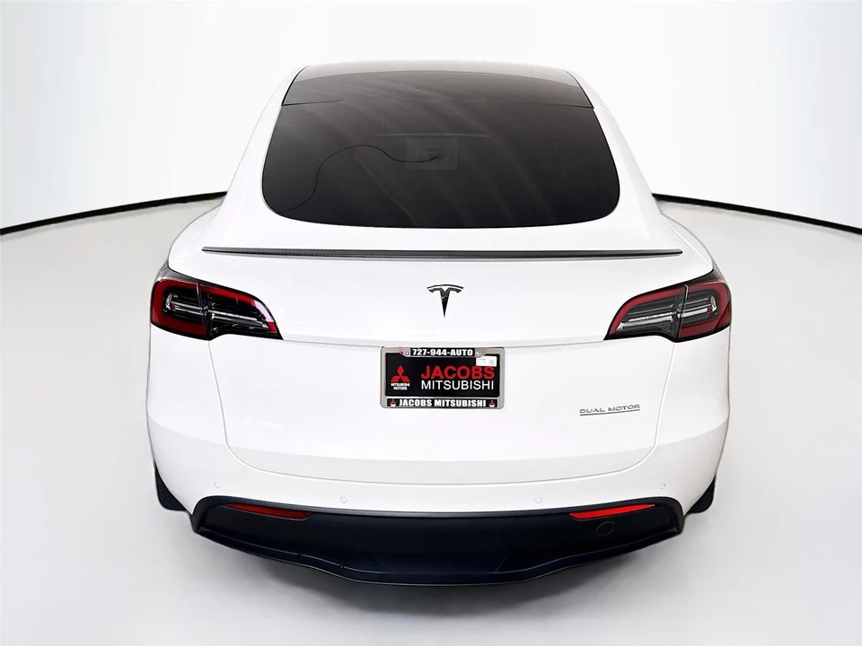 2022 Tesla Model Y Performance - Image 6 of 21