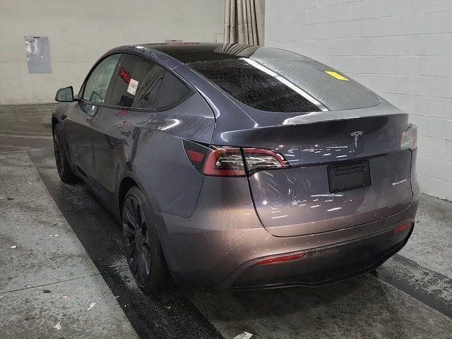 2022 Tesla Model Y Performance - Image 3 of 10