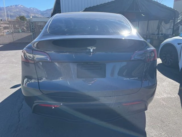 2022 Tesla Model Y Performance - Image 9 of 10