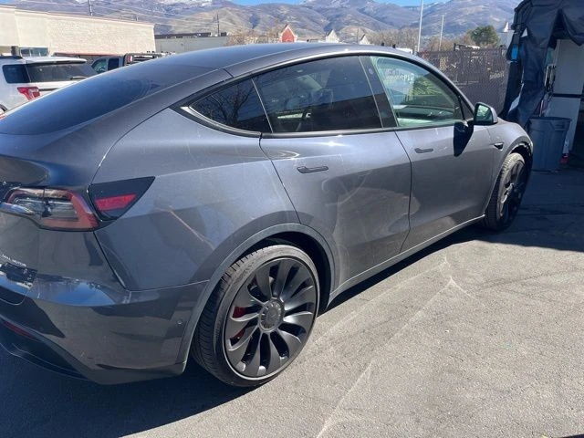 2022 Tesla Model Y Performance - Image 10 of 10