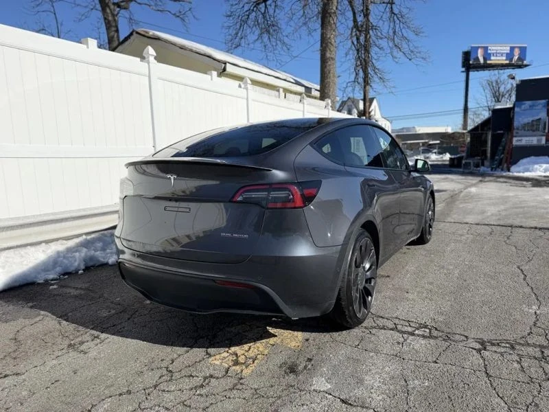 2022 Tesla Model Y Performance - Image 7 of 12