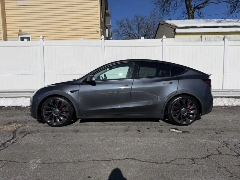 2022 Tesla Model Y Performance - Image 4 of 12