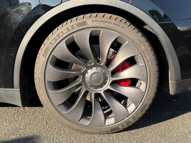2022 Tesla Model Y Performance - Image 12 of 12