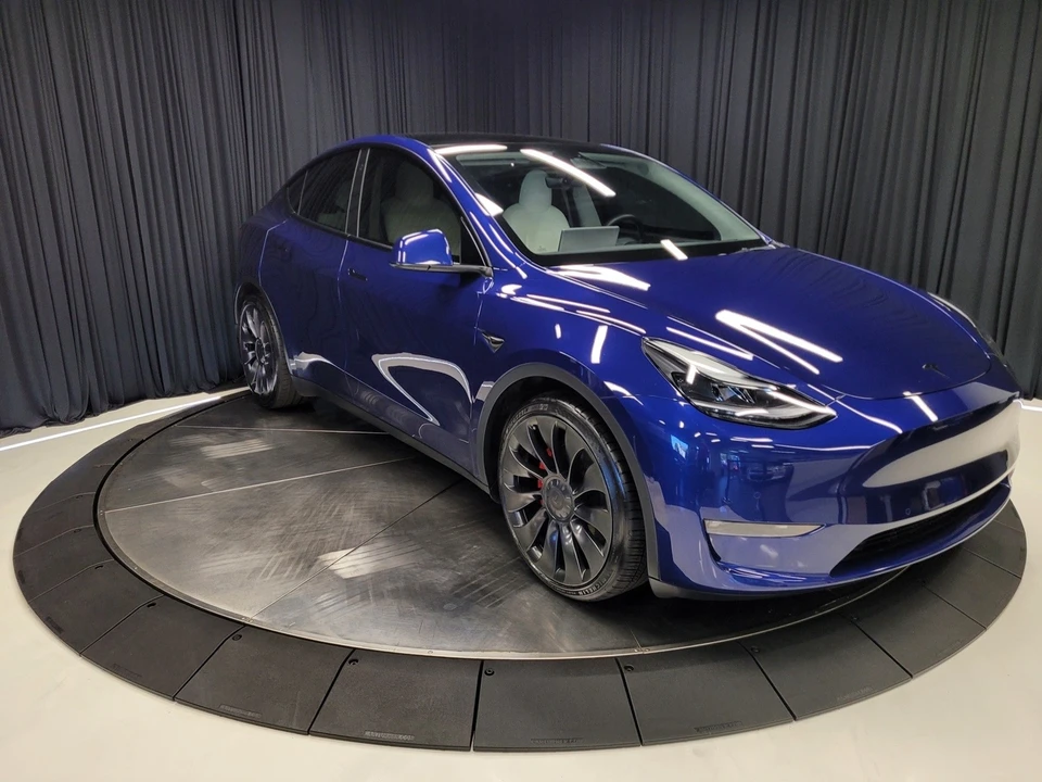 2022 Tesla Model Y Performance - Image 4 of 12