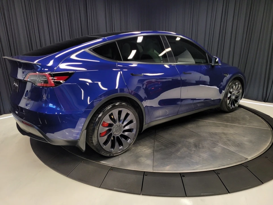2022 Tesla Model Y Performance - Image 12 of 12