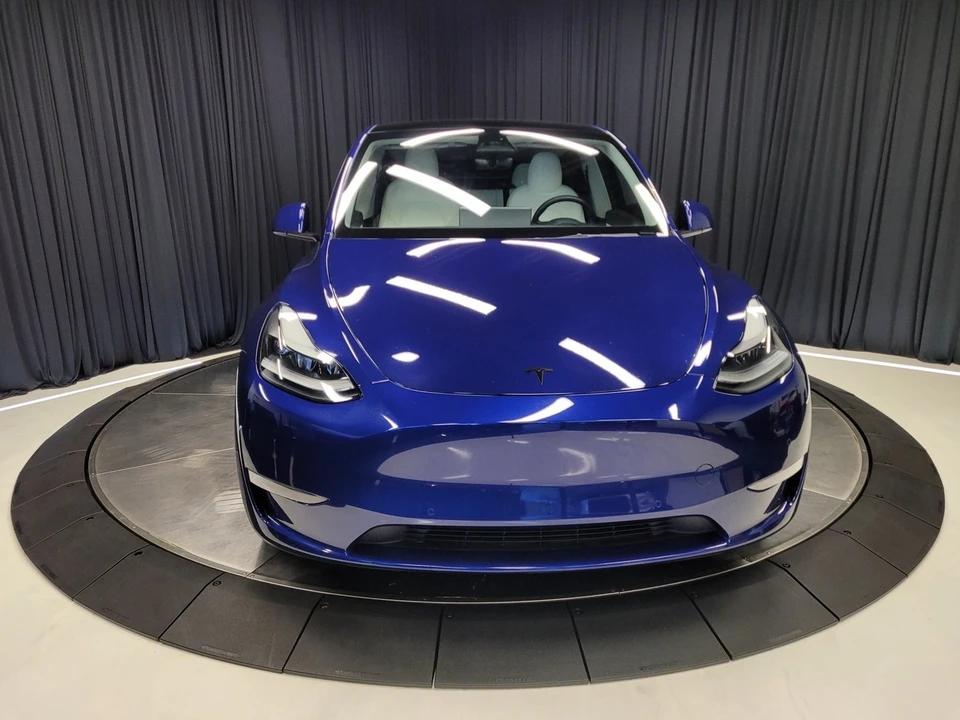 2022 Tesla Model Y Performance - Image 6 of 12