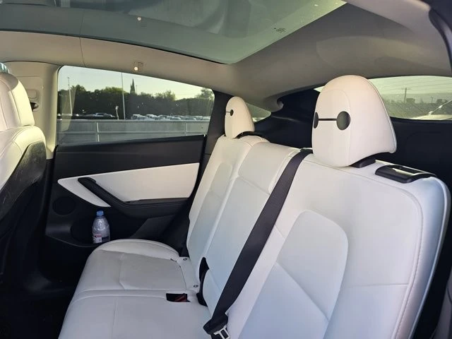 2022 Tesla Model Y Performance - Image 8 of 12
