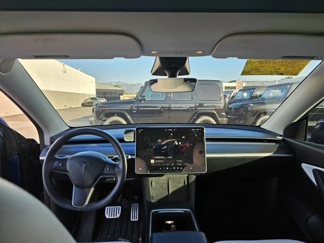 2022 Tesla Model Y Performance - Image 9 of 12