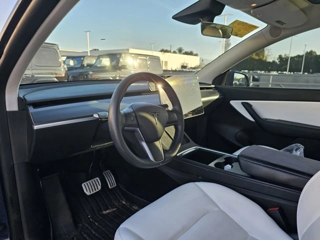 2022 Tesla Model Y Performance - Image 5 of 12