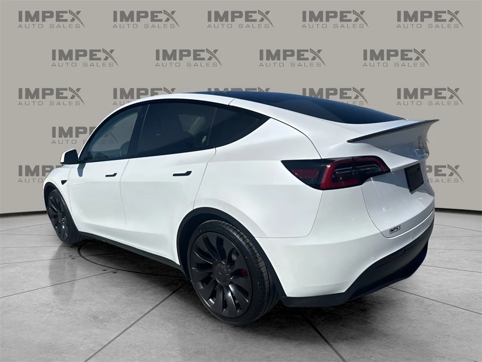 2022 Tesla Model Y Performance - Image 3 of 12