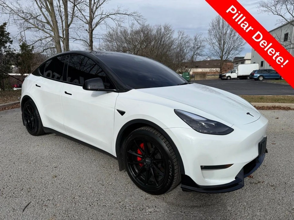 2022 Tesla Model Y Performance - Image 3 of 13