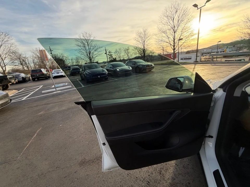 2022 Tesla Model Y Performance - Image 7 of 16