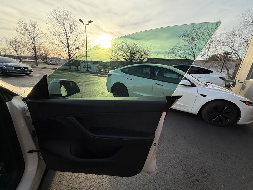 2022 Tesla Model Y Performance - Image 11 of 16