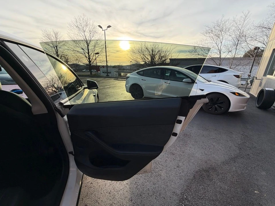 2022 Tesla Model Y Performance - Image 13 of 16