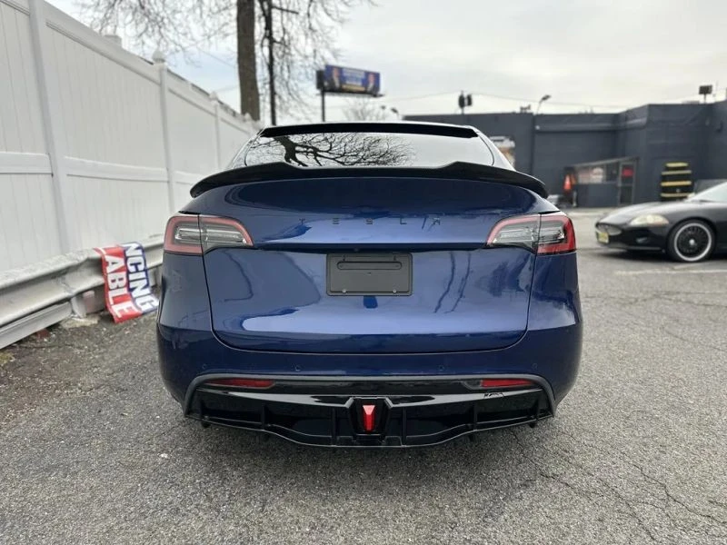 2022 Tesla Model Y Performance - Image 6 of 12